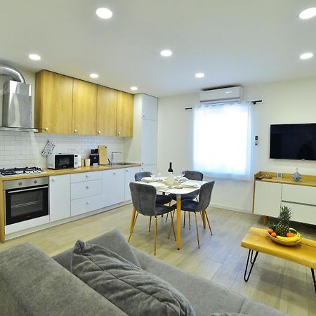 Apartment Maris Sinj Exteriér fotografie