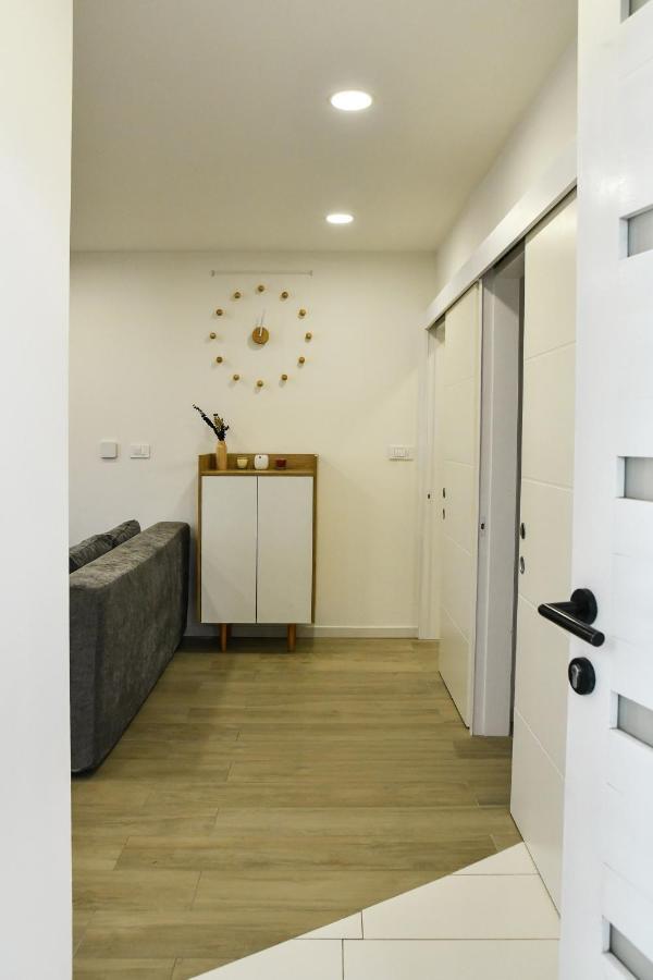 Apartment Maris Sinj Exteriér fotografie